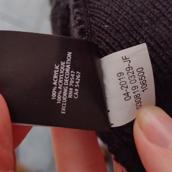 Calgary Flames Toque - Picture 3 of 3